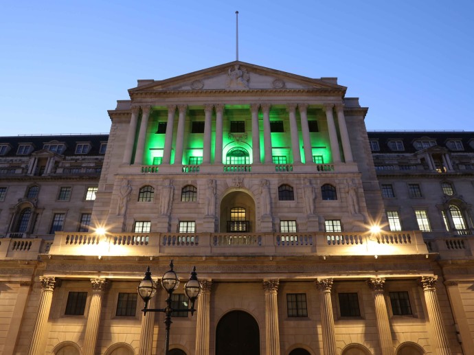 Британский Центробанк предупредил об угрозе финансовой стабильности из-за ИИ-технологий