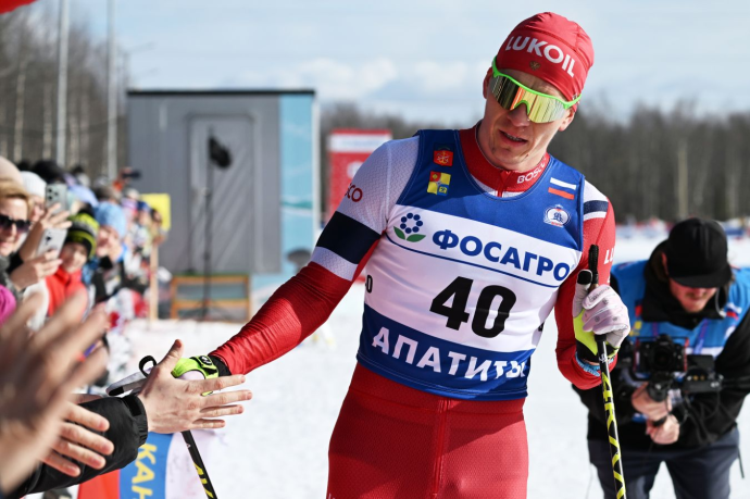 Большунов выступил с первым заявлением после скандала на Кубке России Большунов выступил с первым заявлением после скандала на Кубке России