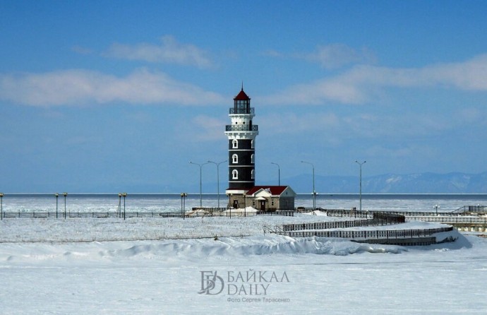 В Бурятии предлагают создать ледовую аллею в «Байкальской гавани» В Бурятии предлагают создать ледовую аллею в «Байкальской гавани»