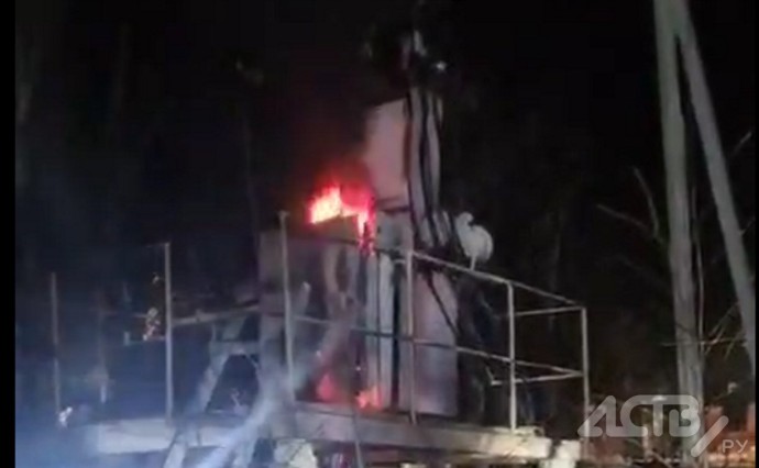 Жители СНТ "Дельфин" в Южно-Сахалинске остались без электричества после аварии на трансформаторе Жители СНТ "Дельфин" в Южно-Сахалинске остались без электричества после аварии на трансформаторе