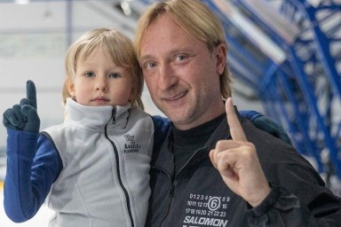 Плющенко похвалил младшего сына Арсения: "В его возрасте я так не умел, сто процентов"