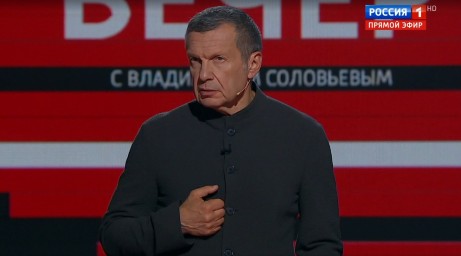 Зрители обратились с вопросами к Владимиру Соловьёву