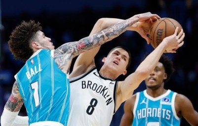 Егор Дёмин установил два рекорда в дебютном матче НБА