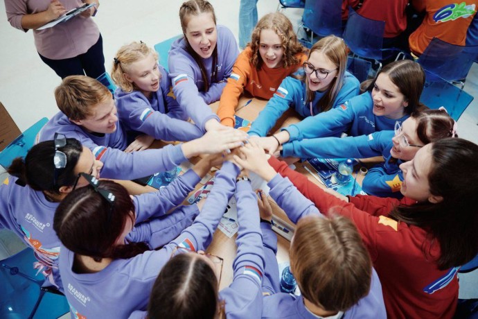 Ярославские старшеклассники выиграли 4,5 млн рублей во всероссийском конкурсе «Большая перемена» Ярославские старшеклассники выиграли 4,5 млн рублей во всероссийском конкурсе «Большая перемена»