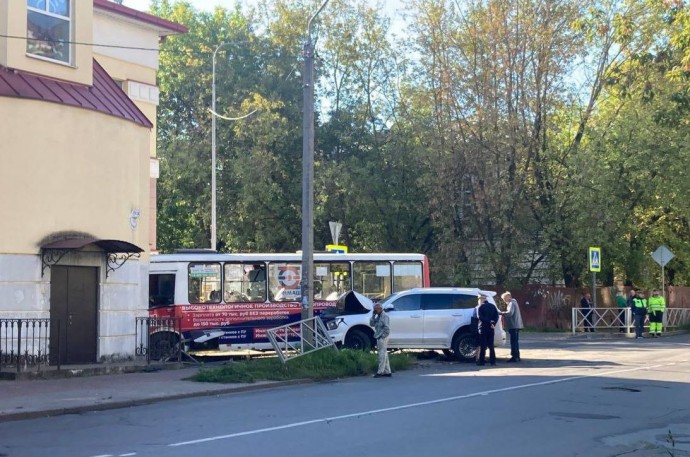 В Ярославской области за ДТП с автобусом перед судом ответит депутат