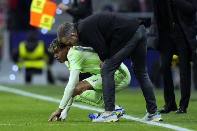 Флик рассказал о состоянии Ямаля после травмы паха