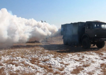 В Амурской области военные отработали маскировку от дронов с помощью аэрозольной завесы