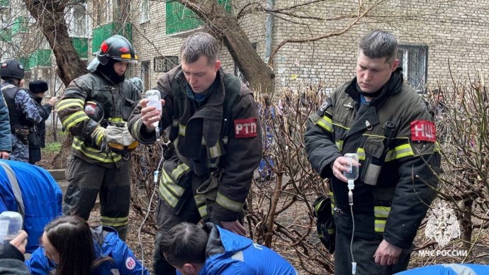 В Уфе в результате ЧП на улице оказались 18 человек, трое травмированы