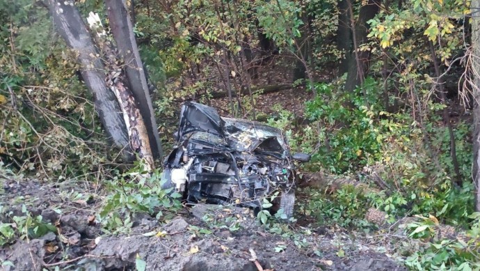 В Уфе автомобиль съехал в кювет и опрокинулся В Уфе автомобиль съехал в кювет и опрокинулся