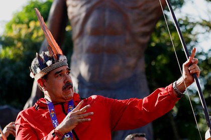 Мадуро назвал лауреата Нобелевской премии мира демонической ведьмой Мадуро назвал лауреата Нобелевской премии мира демонической ведьмой