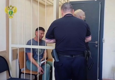 Двое чиновников за один день отправлены в СИЗО за получение взяток