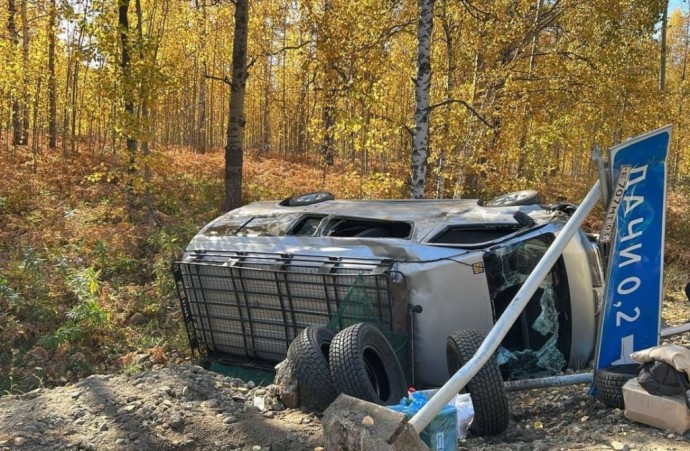 В Бурятии в жёстком ДТП с маршруткой пострадали пассажиры В Бурятии в жёстком ДТП с маршруткой пострадали пассажиры