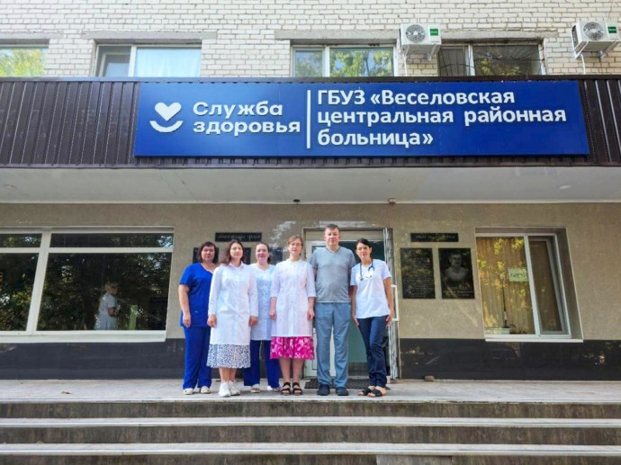 Кировские врачи осмотрели более 700 детей в Запорожской области