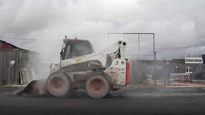 В Туле ведется ремонт дороги к кладбищу №4