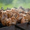 Диетолог посоветовала не есть мясо сразу после Великого поста. Пока поможет курица