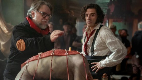 Первый большой трейлер «Франкенштейна» Гильермо дель Торо