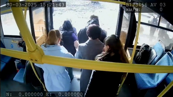 Следком организовал проверку по факту распыления перцового баллончика в автобусе