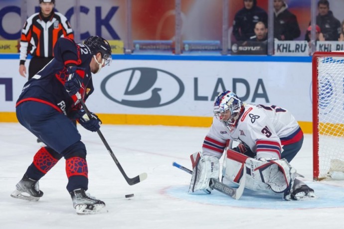 Евгений Кузнецов рассказал, почему выбрал "Металлург", а не "Трактор" Евгений Кузнецов рассказал, почему выбрал "Металлург", а не "Трактор"