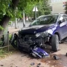 В Ярославле иномарка выехала на тротуар, уходя от столкновения с фурой