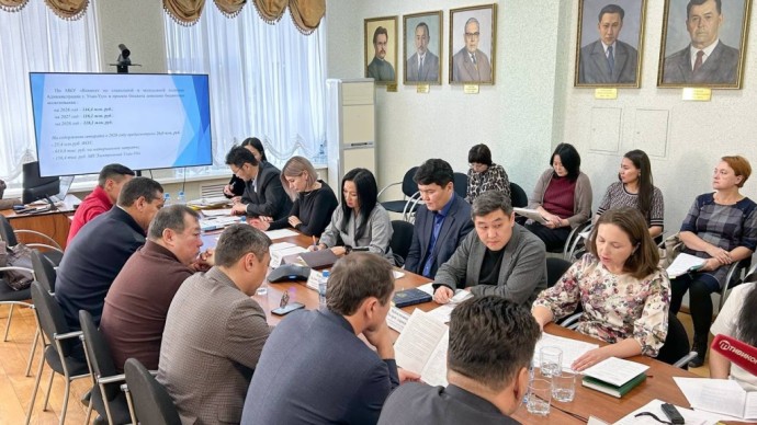 В Горсовете Улан-Удэ обсудили бюджет для социальной сферы и ЖКХ