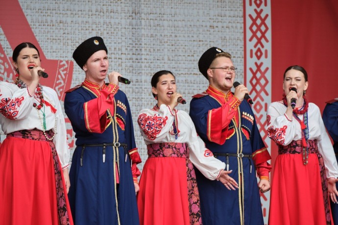 Курский хор «Соловейко» выступит в Туле с программой казачьих песен