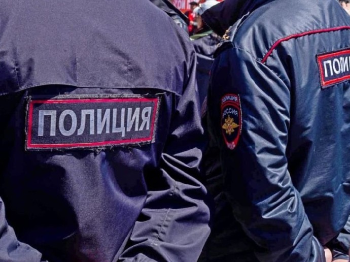 Пьяный подросток устроил дебош в поезде на Дальний Восток