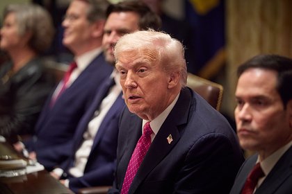 Трамп сообщил об уничтожении подводной лодки с наркотиками Трамп сообщил об уничтожении подводной лодки с наркотиками