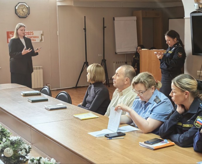 Новгородских судебных приставов научили мастерству публичных выступлений