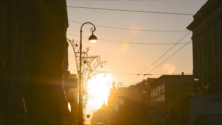 Мощная вспышка произошла на Солнце в ночь на 25 мая