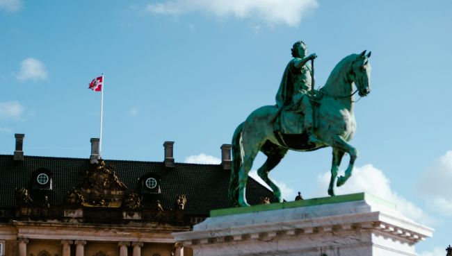 Дания выделила Украине деньги на оружие Дания выделила Украине деньги на оружие