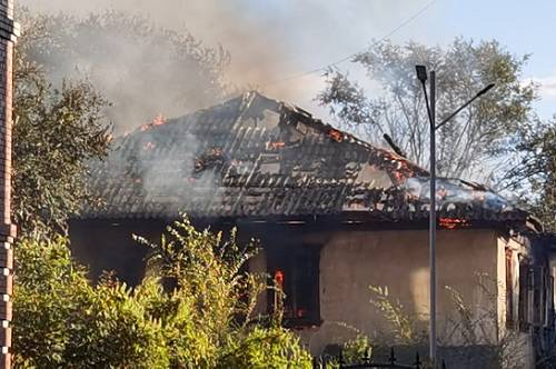 Пожар в Благовещенске в районе Горького — Комсомольской локализован