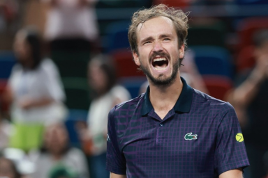 Даниил Медведев высказался об успешном старте на "Мастерсе" в Париже