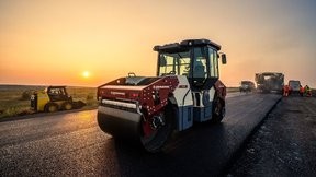 Марат Хуснуллин: В Запорожской области завершена укладка асфальта на участке дороги вдоль побережья Азовского моря