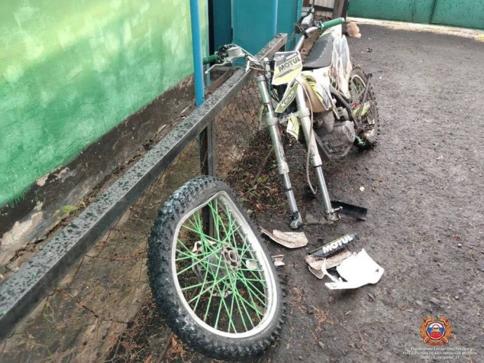 В Белгородской области 14-летний мотоциклист врезался в опору ЛЭП