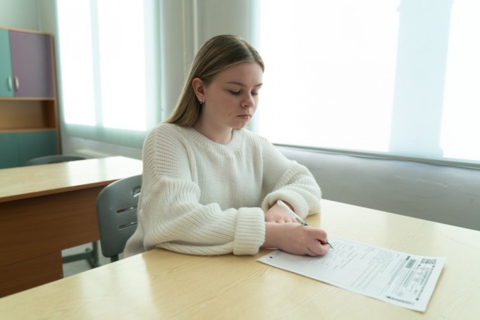 Число участников ЕГЭ по химии в 2025 году выросло более чем на 9%