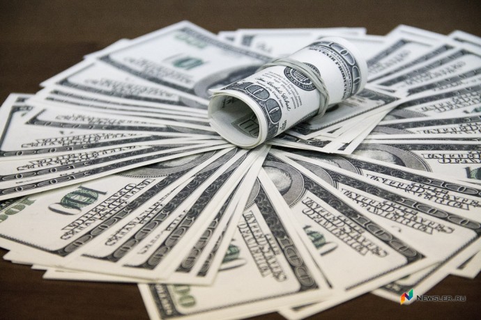 Банк России продлил ограничения на переводы за рубеж до марта 2026 года