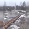 Взбесившаяся река унесла мост на горной дороге в Башкирии
