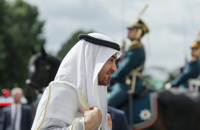 Из-за визита президента ОАЭ в Москве появились флаги и перекрытия