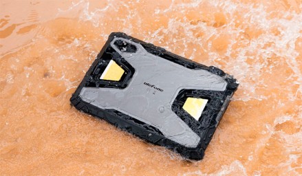Ulefone продолжает продажи защищённого планшета Armor Pad 5 Ultra с проектором яркостью 200 люмен