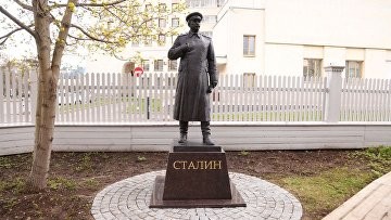 Суд рассмотрит жалобы на отмену контракта на поставку памятника Сталину в Вологде
