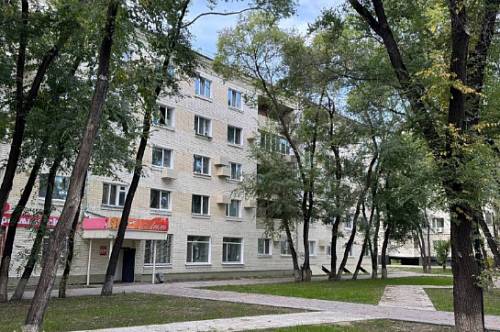 В Благовещенске отремонтировали фасад многоэтажки на Калинина