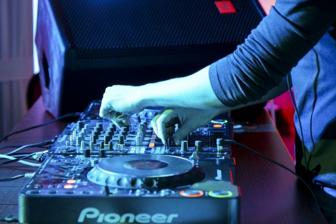 В Перми снова откроется ресторан-бар «Облака» В Перми снова откроется ресторан-бар «Облака»