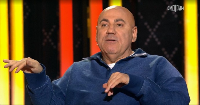 Молчать? Иосиф Пригожин остался недоволен произошедшим в эфире шоу «Поймай меня, если сможешь»