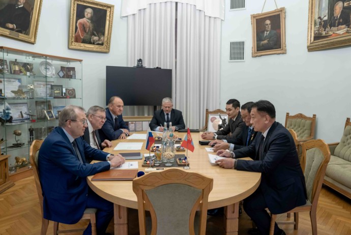 Академики обсудили влияние проекта ГЭС в Монголии на Байкал и Селенгу Академики обсудили влияние проекта ГЭС в Монголии на Байкал и Селенгу