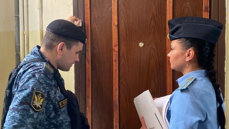 Петербурженка добилась взыскания пяти млн рублей с УК за протечки