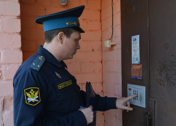 Амурчанин чуть не лишился квартиры из-за долгов