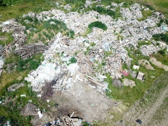Подрядчик по ремонту школы в Мордовии устроил свалку строительного мусора