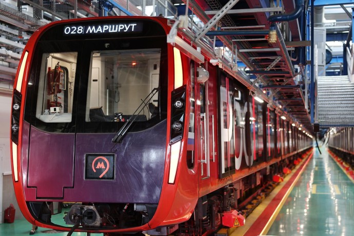«Космический» поезд теперь курсирует на Большой кольцевой линии метро «Космический» поезд теперь курсирует на Большой кольцевой линии метро