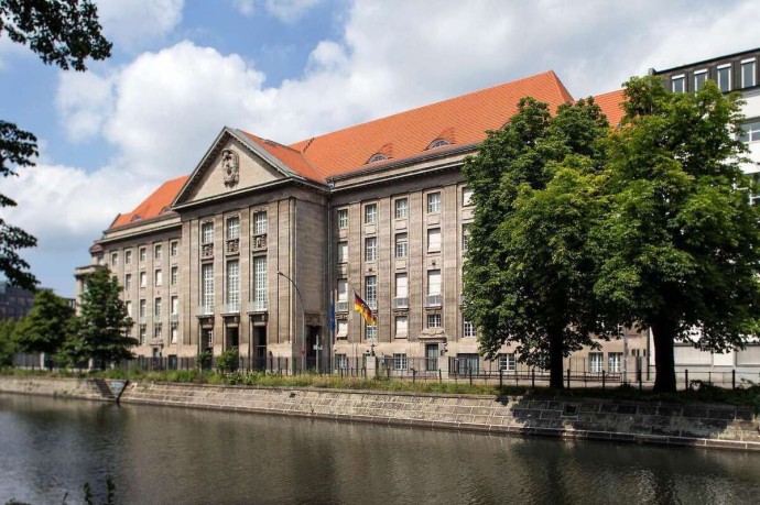 Германия — Возвращение в Бендлерблок