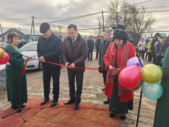 В селе Байкибашево Башкирии после капремонта открыли клуб и библиотеку